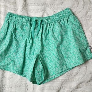 Lauren James Green Athletic Shorts with Geometric Pattern Size M